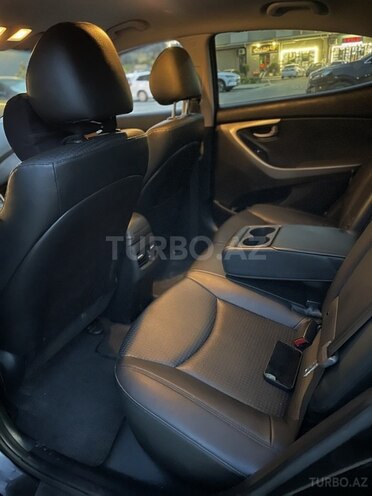 Hyundai Elantra 2015, 201,000 km - 1.6 l - Bakı