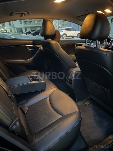 Hyundai Elantra 2015, 201,000 km - 1.6 l - Bakı