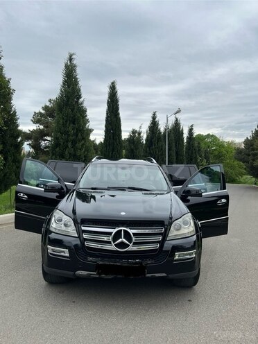 Mercedes GL 550 2008, 246,000 km - 5.5 l - Gəncə