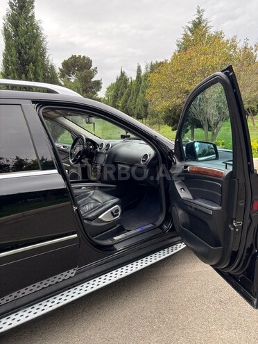 Mercedes GL 550 2008, 246,000 km - 5.5 l - Gəncə
