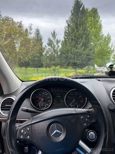 Mercedes GL 550 2008, 246,000 km - 5.5 l - Gəncə