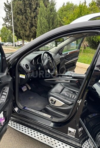 Mercedes GL 550 2008, 246,000 km - 5.5 l - Gəncə