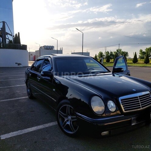 Mercedes E 240 1998, 285,000 km - 2.4 l - Ağcabədi