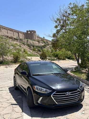 Hyundai Elantra 2018, 85,000 km - 2.0 л - Naxçıvan