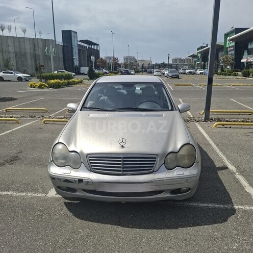 Mercedes C 270 2001, 460,000 km - 2.7 l - Bakı
