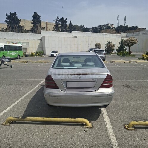 Mercedes C 270 2001, 460,000 km - 2.7 l - Bakı