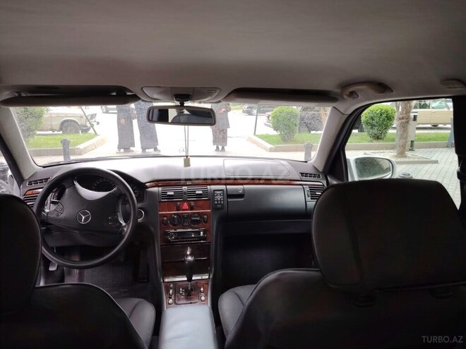 Mercedes E 200 2000, 380,000 km - 2.0 l - Yevlax