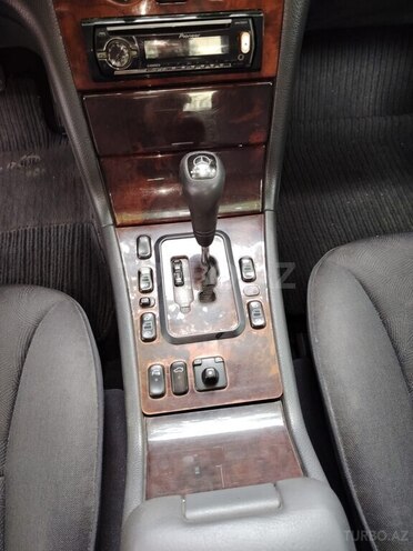 Mercedes E 200 2000, 380,000 km - 2.0 l - Yevlax
