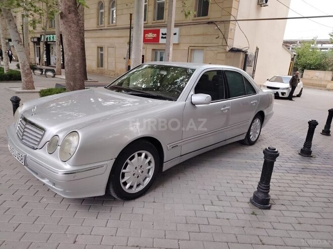 Mercedes E 200 2000, 380,000 km - 2.0 l - Yevlax