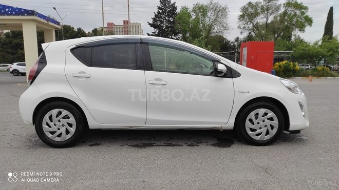 Toyota Aqua 2018, 167,000 km - 1.5 l - Bakı