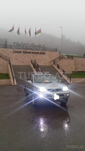 Nissan X-Trail 2001, 325,000 km - 2.0 l - Laçın