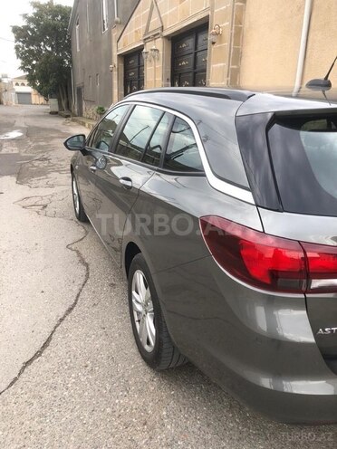 Opel Astra 2019, 125,000 km - 1.6 l - Bakı