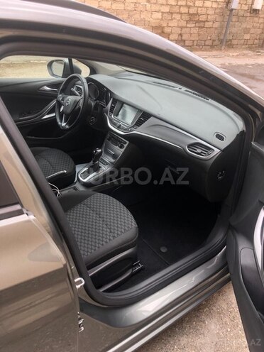 Opel Astra 2019, 125,000 km - 1.6 l - Bakı