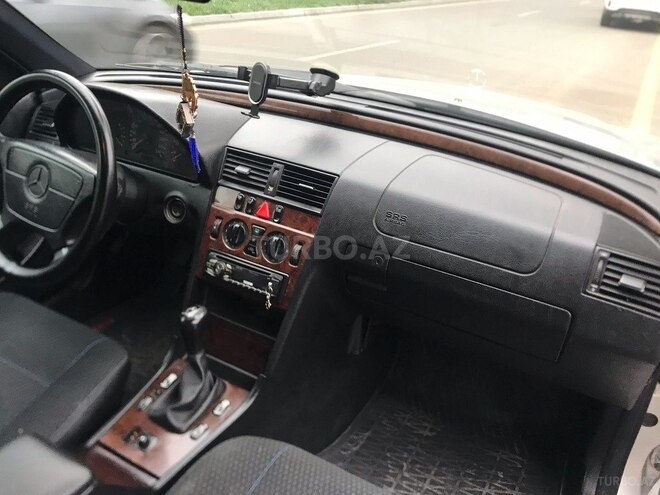 Mercedes C 200 1997, 697,000 km - 2.0 l - Gəncə