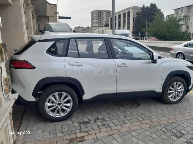 Toyota Corolla Cross 2025, 0 km - 2.0 л - Bakı