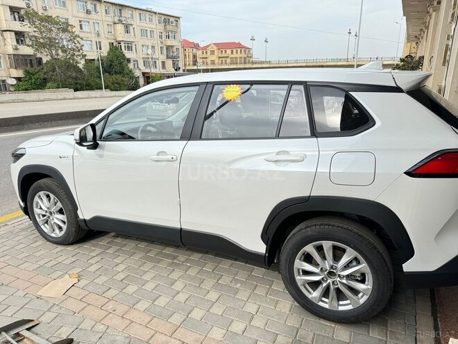 Toyota Corolla Cross 2025, 0 km - 2.0 л - Bakı