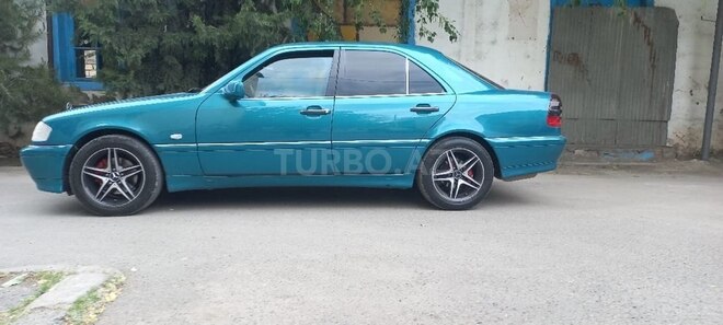 Mercedes C 200 1997, 258,354 km - 2.0 l - Sabirabad