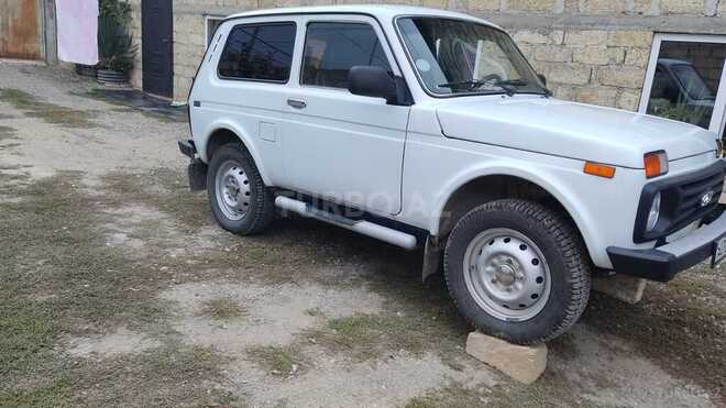 LADA (VAZ) Niva 2000, 500,000 km - 1.7 l - Quba
