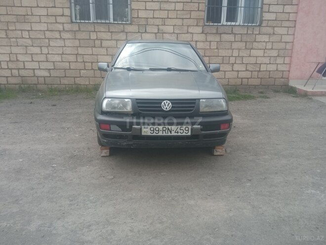 Volkswagen Vento 1993, 123,450 km - 1.8 л - Dəliməmmədli