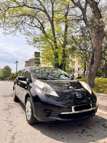 Nissan Leaf 2016, 104,800 km - 0.1 л - Bakı