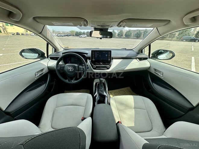 Toyota Corolla 2019, 132,000 km - 1.8 l - Bakı