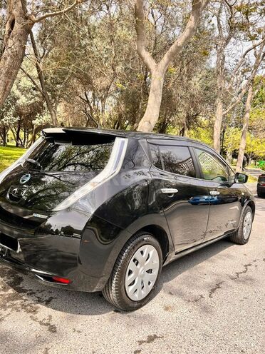 Nissan Leaf 2016, 104,800 km - 0.1 л - Bakı