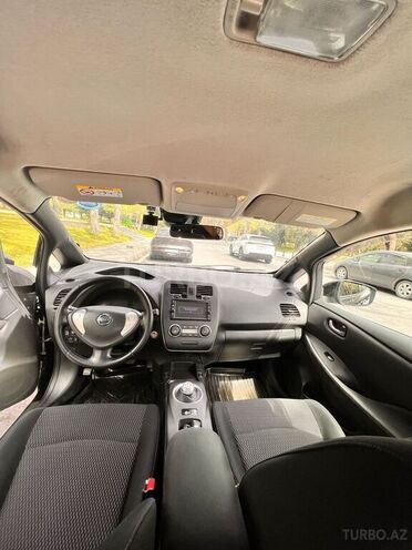 Nissan Leaf 2016, 104,800 km - 0.1 л - Bakı
