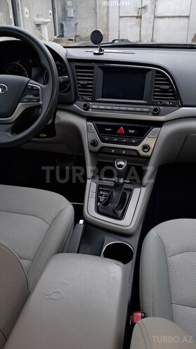 Hyundai Elantra 2017, 179,000 km - 2.0 l - Bakı