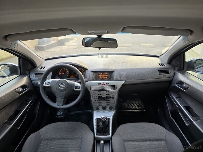 Opel Astra 2009, 250,000 km - 1.4 l - Bakı