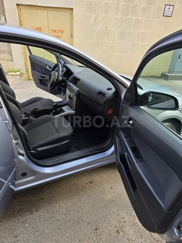 Opel Astra 2009, 250,000 km - 1.4 l - Bakı