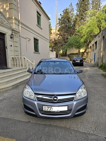 Opel Astra 2009, 250,000 km - 1.4 l - Bakı
