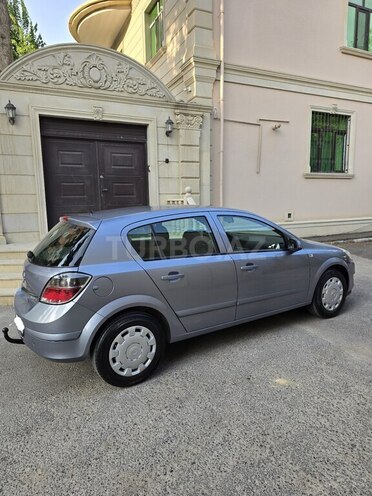 Opel Astra 2009, 250,000 km - 1.4 l - Bakı