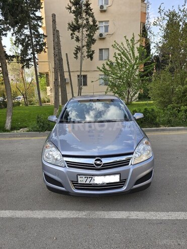 Opel Astra 2009, 250,000 km - 1.4 l - Bakı