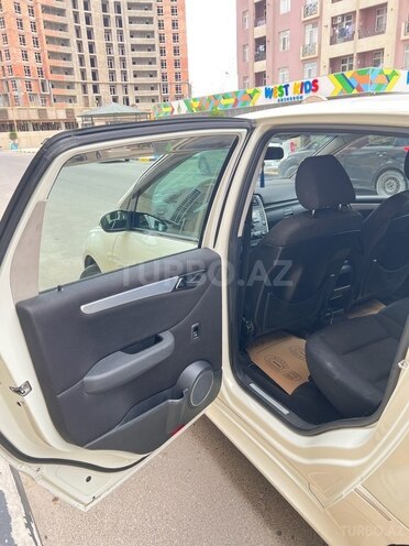 Mercedes B 170 2007, 145,000 km - 1.7 л - Bakı