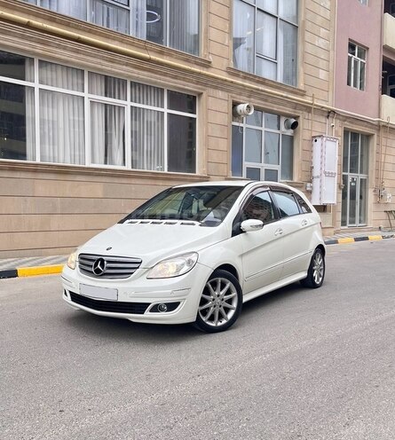 Mercedes B 170 2007, 145,000 km - 1.7 л - Bakı