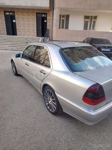 Mercedes C 240 2000, 320,000 km - 2.4 l - Bakı