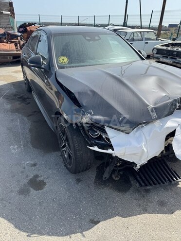 Mercedes C 300 e 2023, 19,000 km - 2.0 л - Bakı