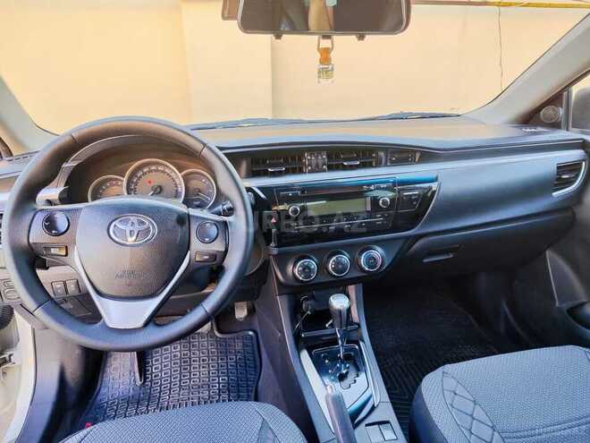 Toyota Corolla 2013, 215,000 km - 1.6 l - Bakı