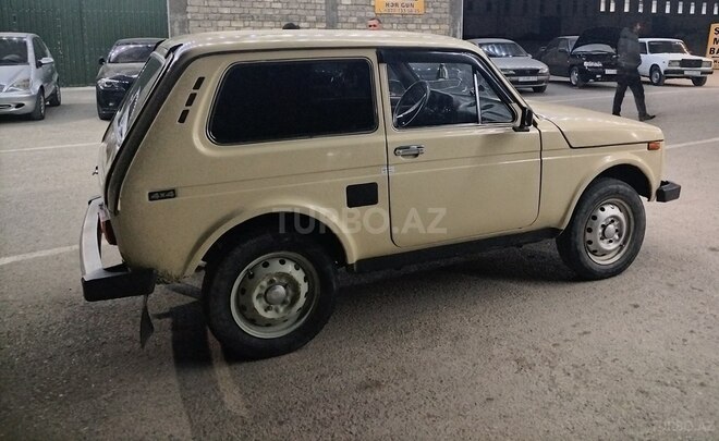 LADA (VAZ) Niva 1985, 374,920 km - 1.6 l - Qusar