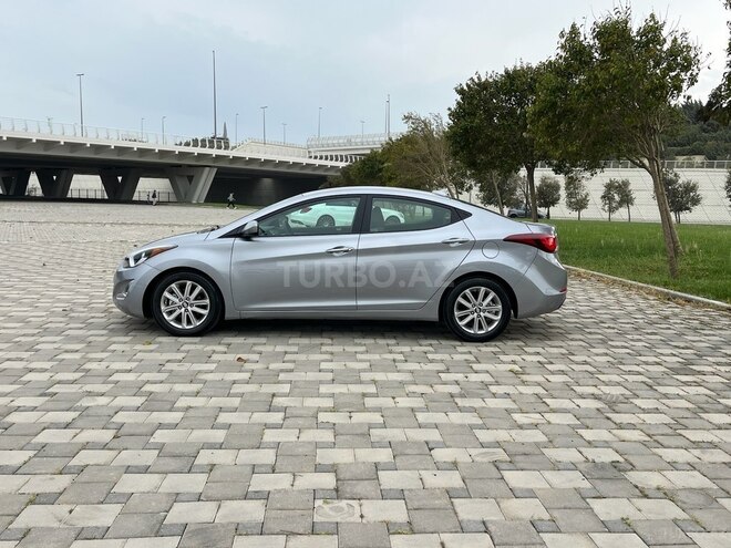 Hyundai Elantra 2015, 114,011 km - 1.8 l - Bakı