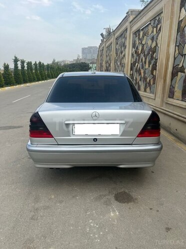 Mercedes C 220 1999, 300,000 km - 2.2 l - Bakı