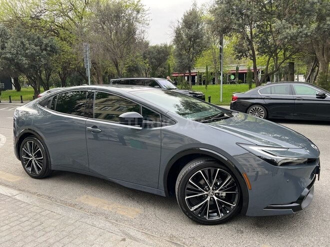 Toyota Prius 2023, 8,000 km - 1.8 л - Bakı