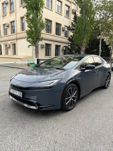 Toyota Prius 2023, 8,000 km - 1.8 л - Bakı