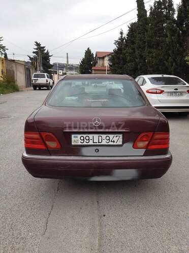 Mercedes E 230 1997, 290,000 km - 2.3 l - Bakı
