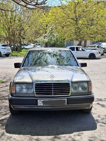Mercedes E 200 1991, 350,000 km - 2.0 l - Bakı