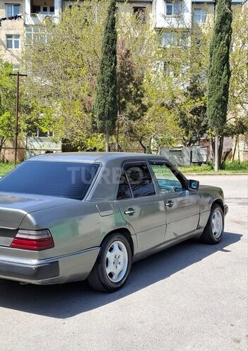 Mercedes E 200 1991, 350,000 km - 2.0 l - Bakı