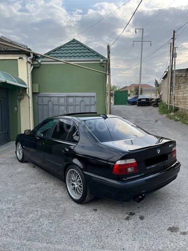 BMW 530 2001, 287,000 km - 3.0 l - Bakı