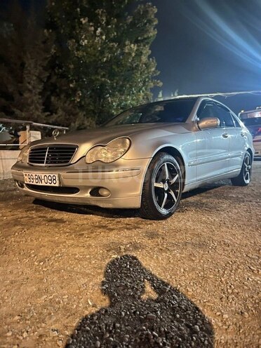 Mercedes C 240 2000, 445,000 km - 2.4 l - Bakı