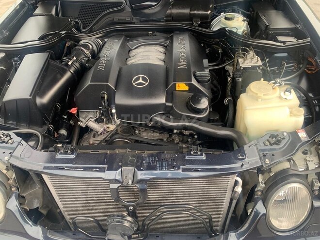 Mercedes E 240 2000, 275,612 km - 2.6 l - Bakı