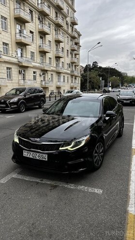 Kia Optima-4
